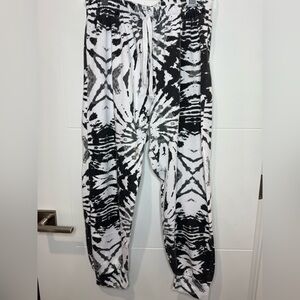 Black and White Tie-Dye Pants SATURDAZE